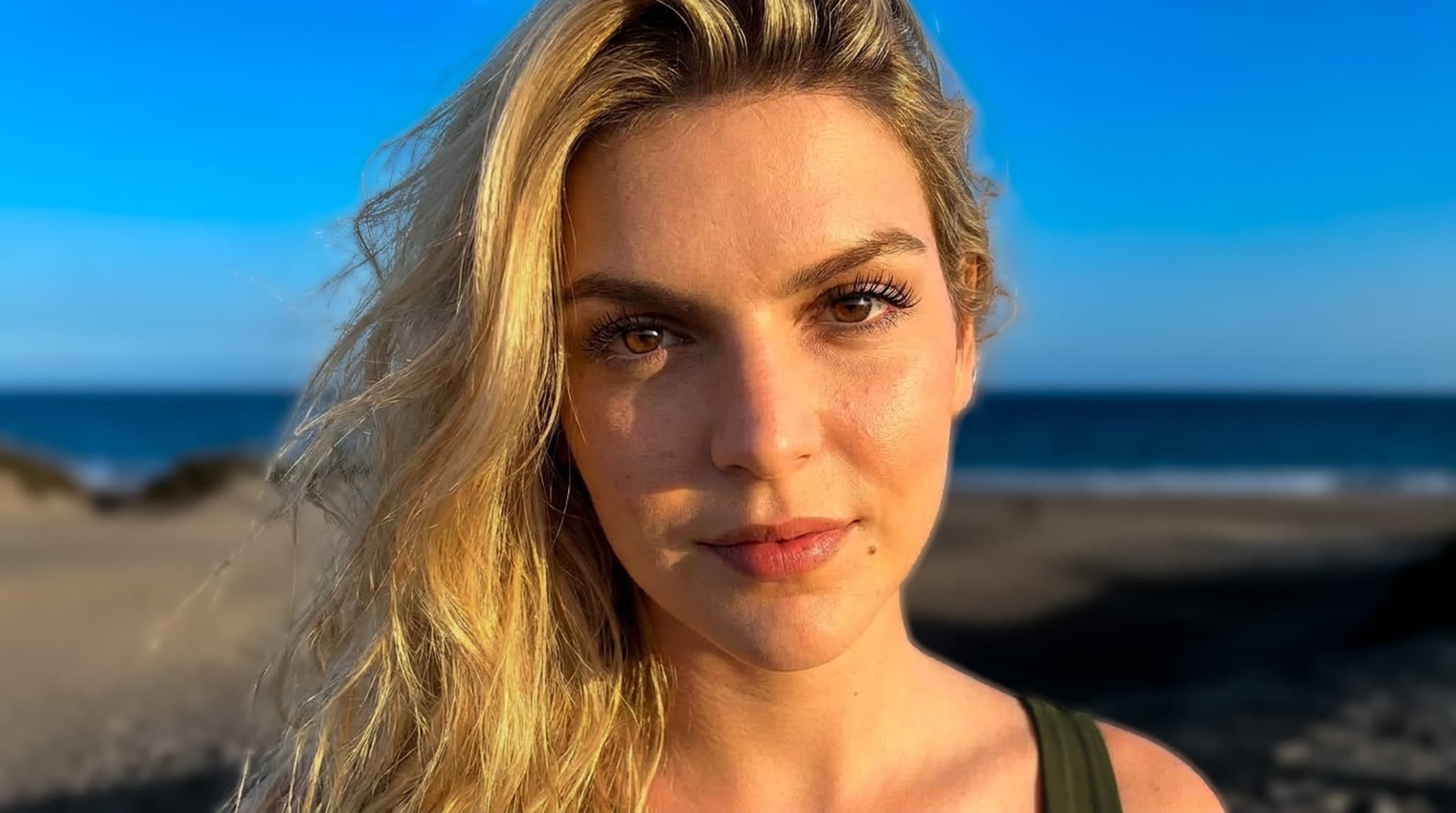 Chloe, 30 - 